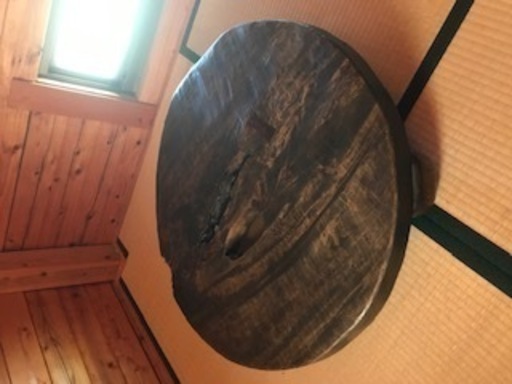 栃一枚板のテーブル