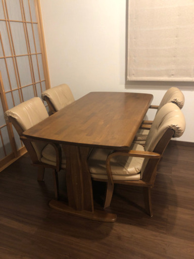 ダイニングテーブルセット★回転椅子