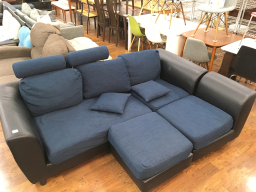 カウチソファー