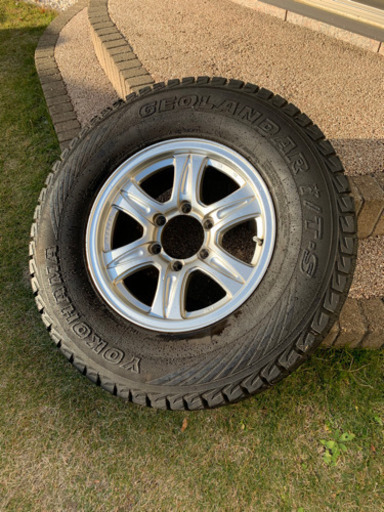 スタッドレスタイヤ　ホイールセット　265/70R16