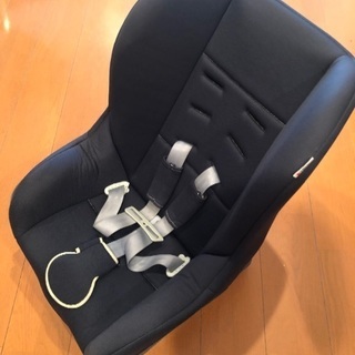 チャイルドシート　TAKATA