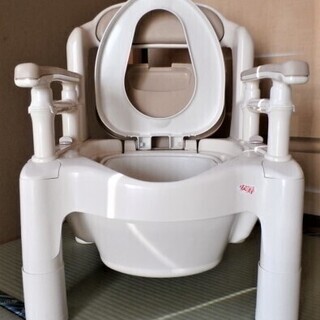 ★未使用★ポータブルトイレ★アロン化成★安寿 FX-CP標準便座...