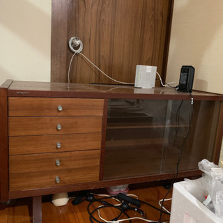 日立のテレビ台の画像