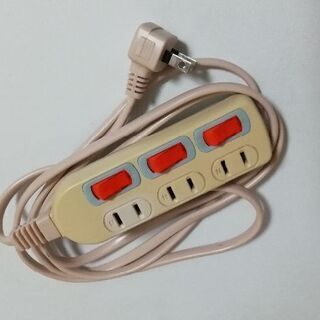 【商談成立】★電源タップ　スイッチ　3口【延長コード2m】