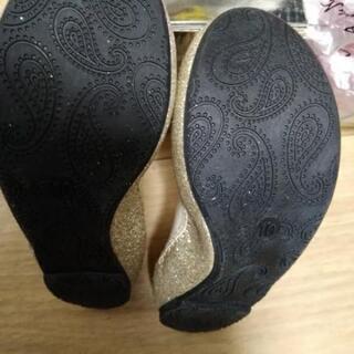 子供用フラットシューズの画像