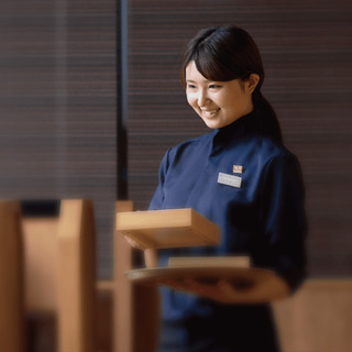 【単発】急募!! 誰でも応募可 / しゃぶしゃぶ店のホール・接客 / 当日払い！副業かけもち歓迎 / 面接・履歴書不要 / 20日(金) の単発バイトの画像