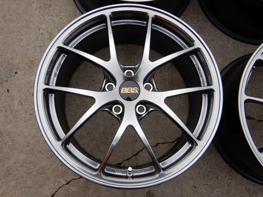 美品♪　ＢＢＳ　ＲＩ－Ａ　１８インチ　クラウン、エスティマ、オデッセイ