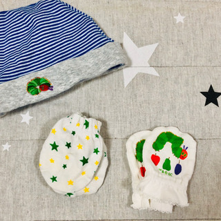 はらぺこあおむし　帽子&ミトンセット