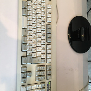 【プロ御用達キーボード】東プレ　Realforce106