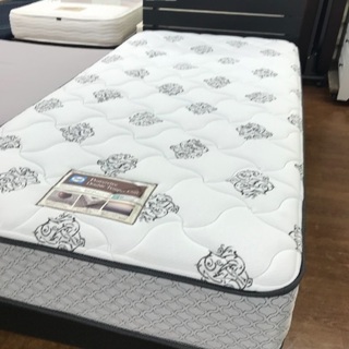 ニトリ×シーリー シングルベッド！マットレスも非常に綺麗です！