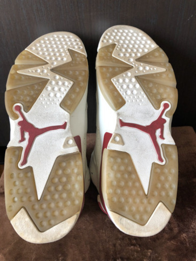 NIKE AIR JORDAN 6 RETRO MAROON