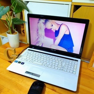 corei5メモリ8Gで超高性能！ 大容量500GB♪ 綺麗で可愛いピュア