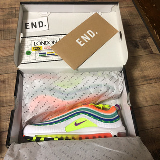 下駄箱整理で譲ります。28.5です。