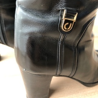 シャルルジョルダンのロングブーツの画像