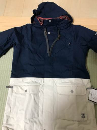 新品未使用　　エスティボ　スノーボードウェア
