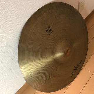 シンバルセット（20"ライトライド、18"欠けクラッシュ）