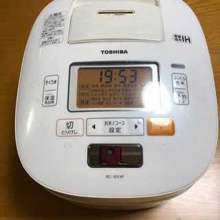 東芝　炊飯器　真空圧力IH保温釜　5.5合