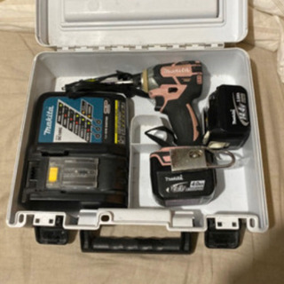 マキタインパクトドライバー　14.4v ピンク