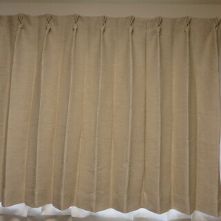 美品　小窓用　遮光防炎カーテンメホール アイボリー 125×10...