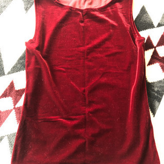 ワインレッド、ベロア生地タンクトップ
