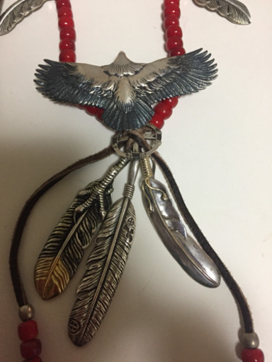 フェザーネックレス