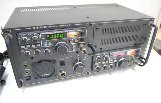 ジャンク TRIO ステーションコンソール HR-9 無線機 TR-9000G TR-9000 アマチュア無線 トリオ  通電確認済み  ☆ PayPay(ペイペイ)決済可能 ☆ 札幌市 清田区 平岡
