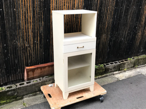 unicoウニコ ガラス扉付きレンジ台　u-cube アイボリー