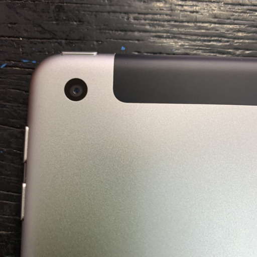 au ◯判定 iPad 6th 32gb 2018モデル スペースグレイ