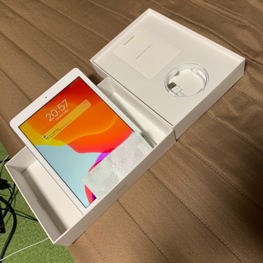 【美品】iPad 第6世代　Wi-Fi 32GB MR7G2J/A