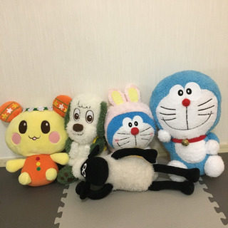 ドラえもん&わんわん&ウータン&羊のぬいぐるみの画像