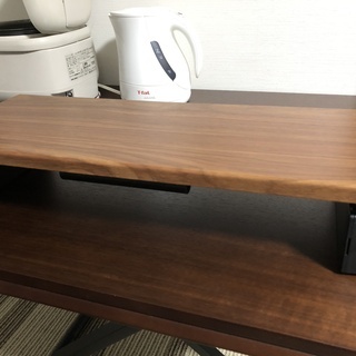 モニタスタンド（モニターの高さ調節するやつ）の画像