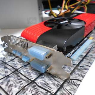 グラフィックボード MSI R6870 Storm II 1G ...
