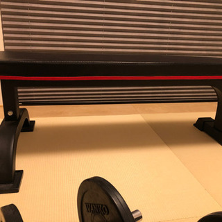 フラットベンチ