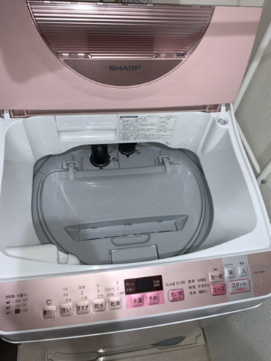 2017年美品 洗濯機 限定色ピンク　乾燥機付き