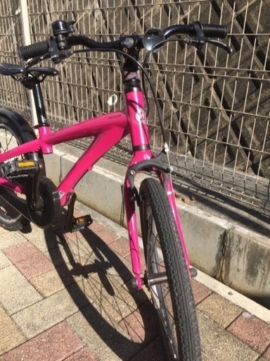 2016年4月購入 ブリヂストン レベナ ピンク 子供用自転車 18インチアルミフレーム7.9kg