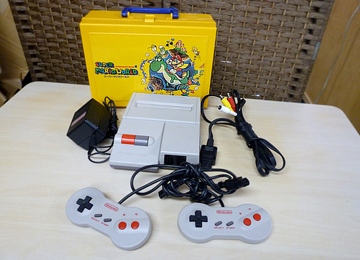 任天堂 ニューファミコン 本体 ソフト17本 NINTENDO 動作品 AVケーブル コントローラー2個 HVC-101 札幌市 白石区 東札幌