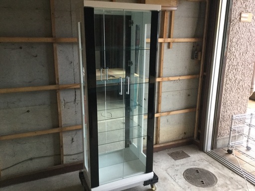 ガラス収納ケース