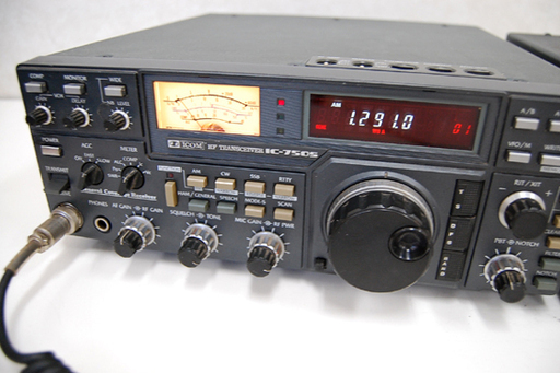 ジャンク ICOM/アイコム HFトランシーバー IC-750S 安定化電源 IC-PS10 ハンドマイク IC-HM12 3点セット 通電確認済み アマチュア無線  無線機 ☆ PayPay(ペイペイ)決済可能 ☆ 札幌市 清田区 平岡