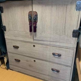 桐箪笥1点（中サイズ①）　※値下げしました