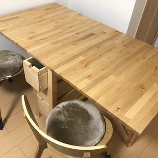 IKEA折りたたみダイニングテーブルNORDEN(ノールデン)、イス2脚セットの画像