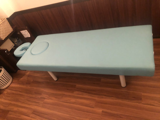 上下電動稼動式マッサージベッド