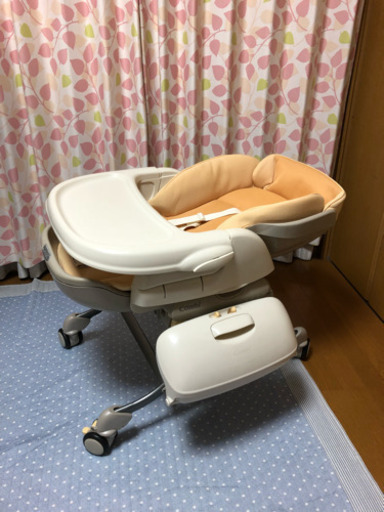 コンビ(combi)電動ハイ&ローベビーラック