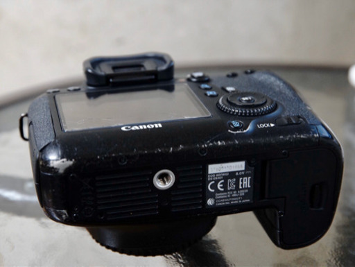 [終了]シャッター回数: 2万9千回 Canon EOS 6D ボディ [2020万画素]