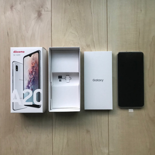 【終了】★新品未使用★ Galaxy A20 SC-02M 白 ホワイト SIMフリー 判定〇 残債なし スマートフォン スマホ