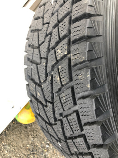 ◆ブリヂストン◆  スタッドレスタイヤ　4本セット　ランドクルーザー　265/70R15