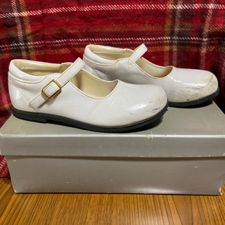 【女児 フォーマルシューズ 白 20㎝  無料】の画像
