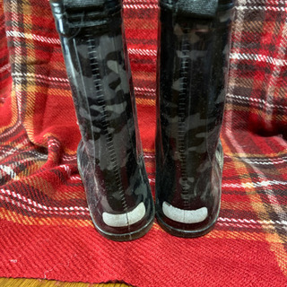 【男児 長靴  21㎝  アーミー(黒×グレー)  ３００円】の画像