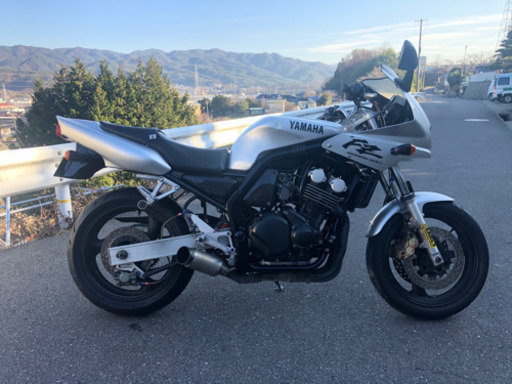 バイク Yamaha FZ400