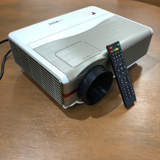 【特価！】ホームシアター用プロジェクター