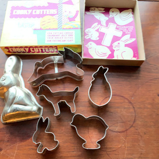 イースタークッキー型　とチョコレート型　ビンテージ箱入り